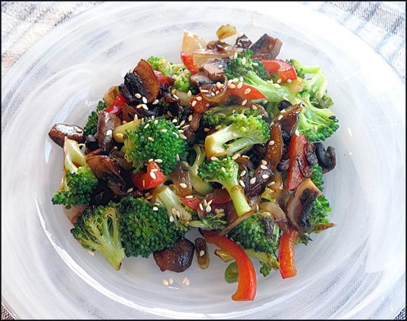 A few fresh veggies plus the right seasonings produce a tasty stir-fry treat for lunch or dinner. JACK CLEMONS PHOTO